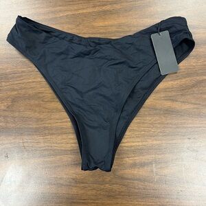 Women’s bikini bottoms. NWT. Size XL